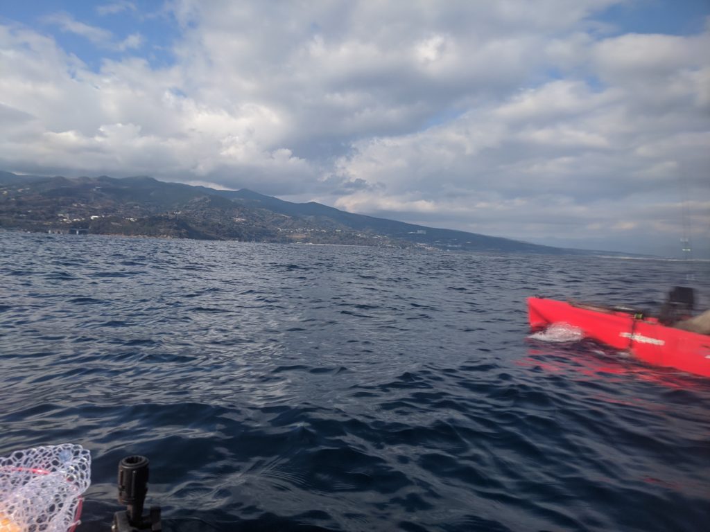 小田原方面初浮きカヤックフィッシングで初魚種 プロペルでgo